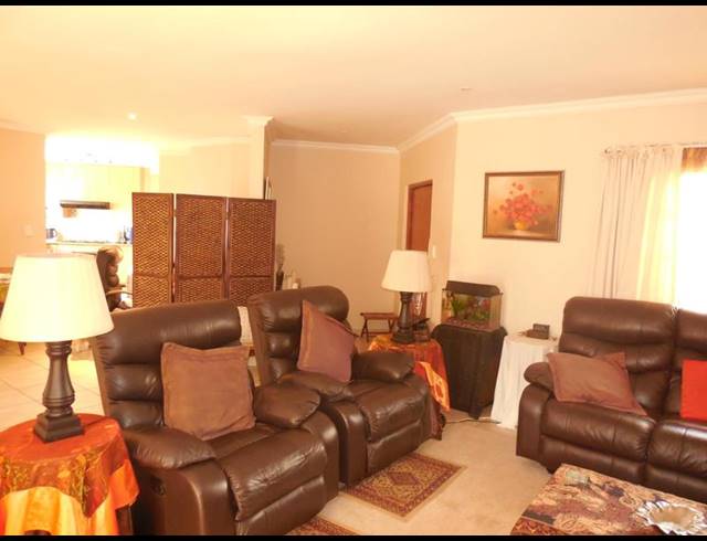 3 BEDROOM PROPERTY TO RENT IN EQUESTRIA